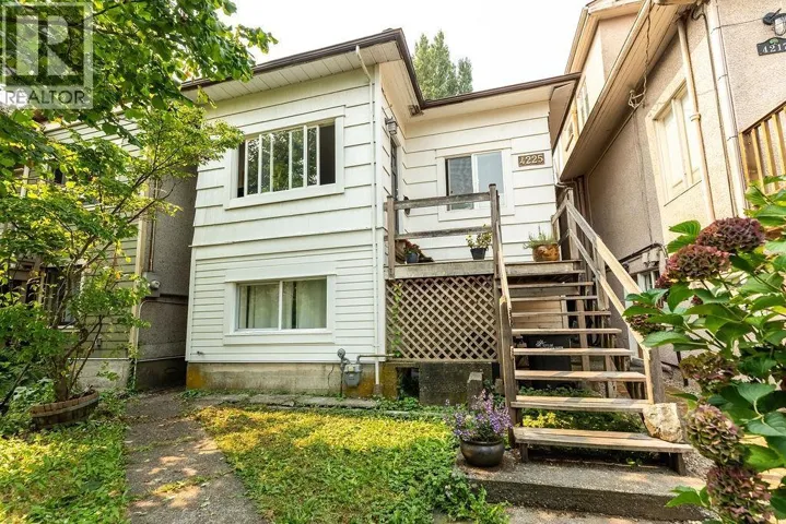 4225 JOHN STREET, Vancouver, British Columbia V5V3W8