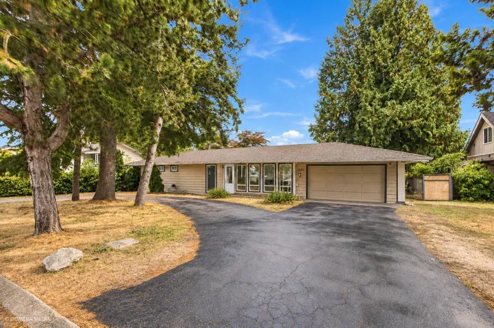 9084 PRINCE CHARLES BOULEVARD, Surrey, British Columbia V3V1R5
