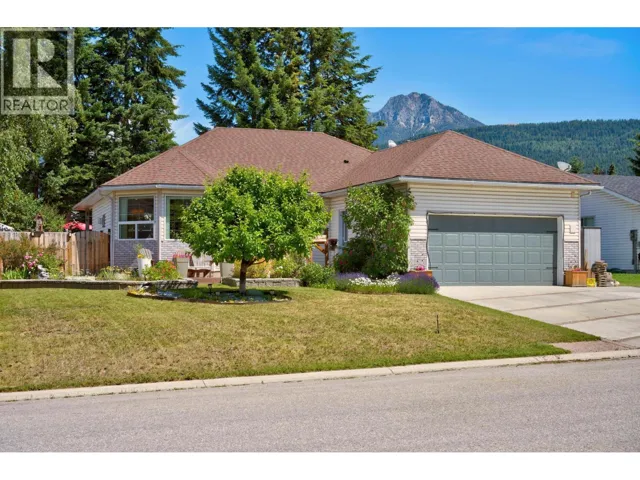 1505 Cedar Street, Golden, British Columbia V0A1H6