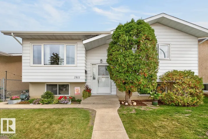 2811 37 ST NW NW, Edmonton, Alberta T6L4G4