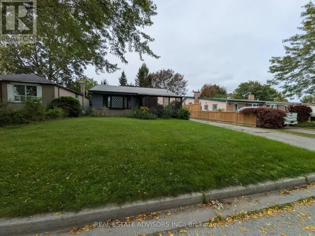 712 ANNLAND STREET, Pickering (Bay Ridges), Ontario L1W1B4