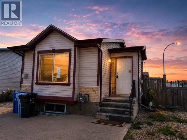 101 Black Bear Crescent, Fort McMurray, Alberta T9K2H4