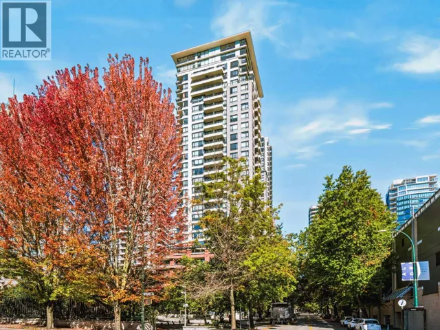 2105 977 MAINLAND STREET, Vancouver, British Columbia V6B1T2
