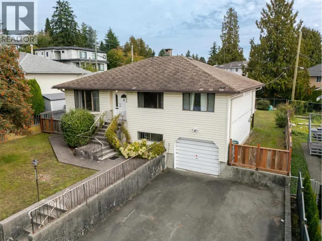 4638 ROYAL OAK AVENUE, Burnaby, British Columbia V5G3M5