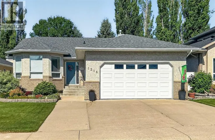 1218 Great Lakes Place S, Lethbridge, Alberta T1K6R6