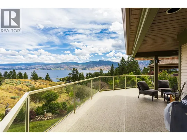 4074 Gellatly Road Unit# 221, West Kelowna, British Columbia V4T2S8