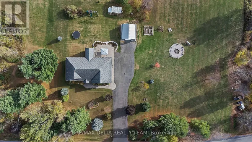 3782 ETIENNE ROAD, Ottawa, Ontario K0A3E0