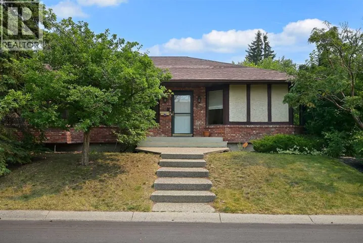 80 Edforth Way NW, Calgary, Alberta T3A3W2