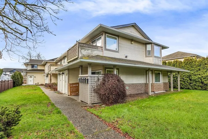 4 19690 56 AVENUE, Langley, British Columbia V3A3X6