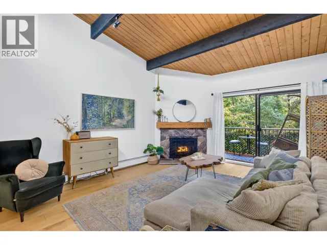 324 9101 HORNE STREET, Burnaby, British Columbia V3N4M3