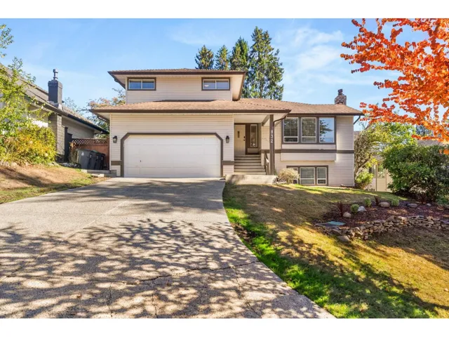 832 165 STREET, Surrey, British Columbia V4A9B9