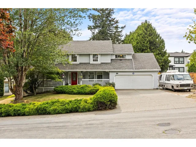 5455 184A STREET, Surrey, British Columbia V3S8L4