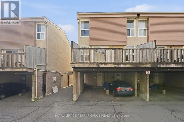 11 - 3415 UPLANDS DRIVE, Ottawa, Ontario K1V9N3