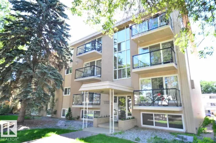 #102 10633 81 AV NW, Edmonton, Alberta T6E1Y1
