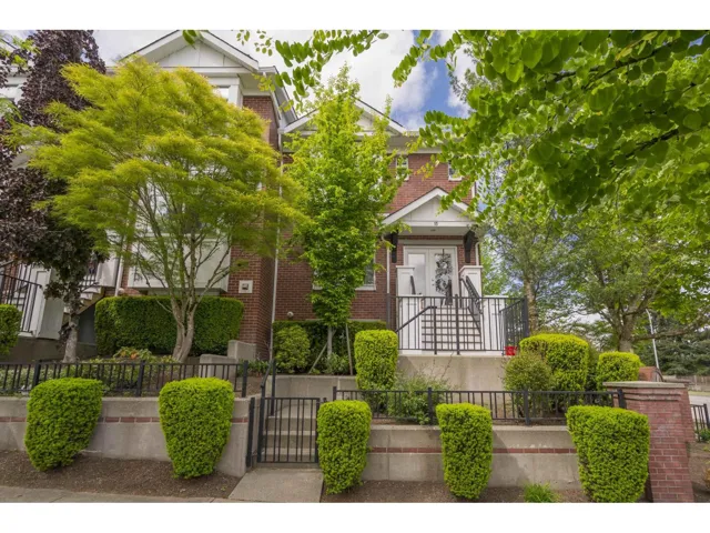 15 19551 66 AVENUE, Surrey, British Columbia V4N0Z5