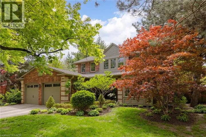 392 ASPEN FOREST Drive, Oakville, Ontario L6J6H5