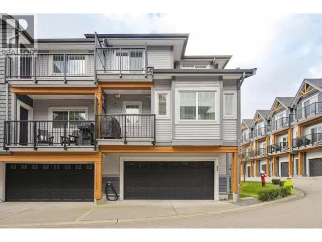 22 22810 113 AVENUE, Maple Ridge, British Columbia V2X3N2