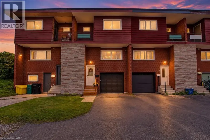 9 GREENBROOK Drive, Kitchener, Ontario N2M4J5