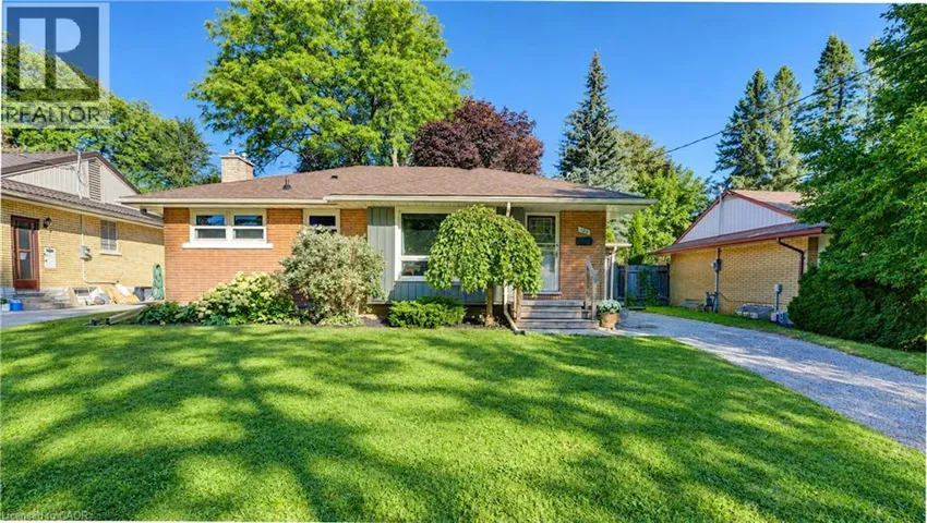 122 BRANDON Avenue, Kitchener, Ontario N2M2J5