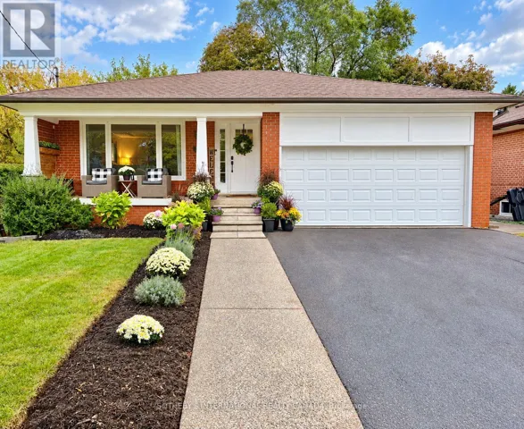 29 WOODBANK ROAD, Toronto (Islington-City Centre West), Ontario M9B5C3