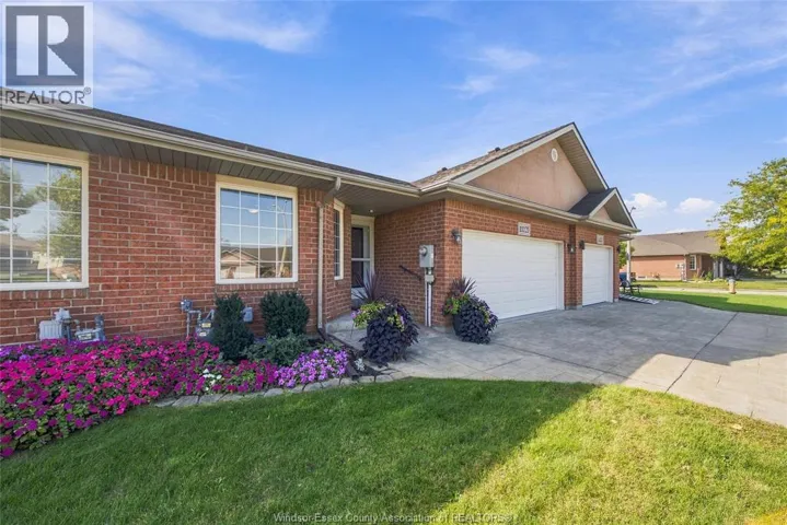 11125 FIRGROVE, Windsor, Ontario N8P1T1