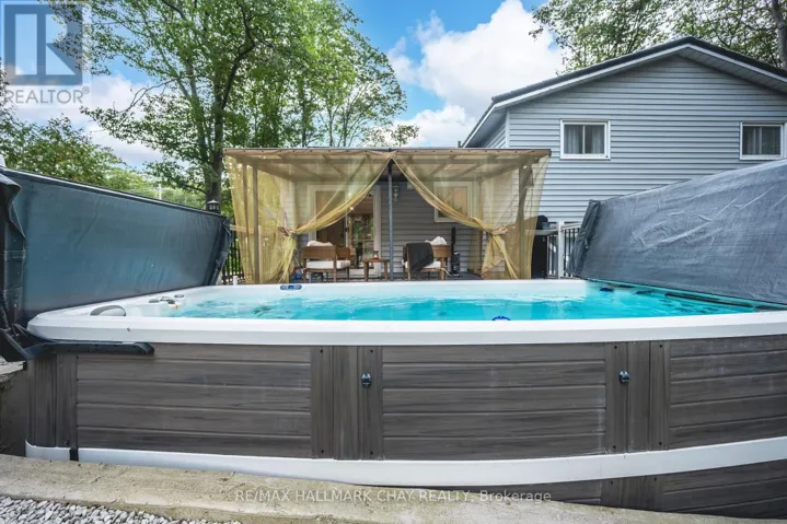 275 SUNNIDALE ROAD, Wasaga Beach, Ontario L9Z2T4
