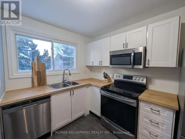 32 - 1440 GARTH STREET, Hamilton (Falkirk), Ontario L9B1R6