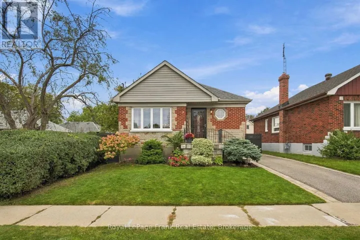 379 ARTHUR STREET, Oshawa (Central), Ontario L1H1P2