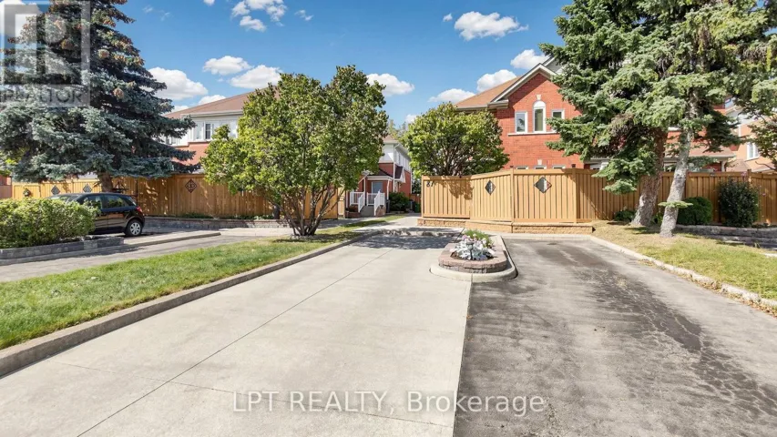 81 SHADY PINE CIRCLE, Brampton (Sandringham-Wellington), Ontario L6R1K3