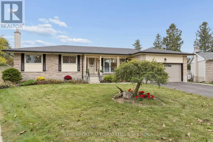 54 HAMPTON PLACE, Kitchener, Ontario N2B2S3