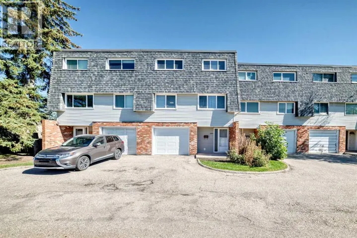 10304 Braeside Drive SW, Calgary, Alberta T2W1B4