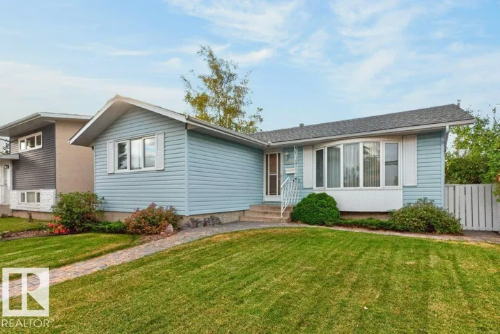 11407 51 AV NW, Edmonton, Alberta T6H0L8