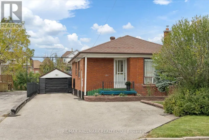 102 CLETA DRIVE, Toronto (Kennedy Park), Ontario M1K3G7
