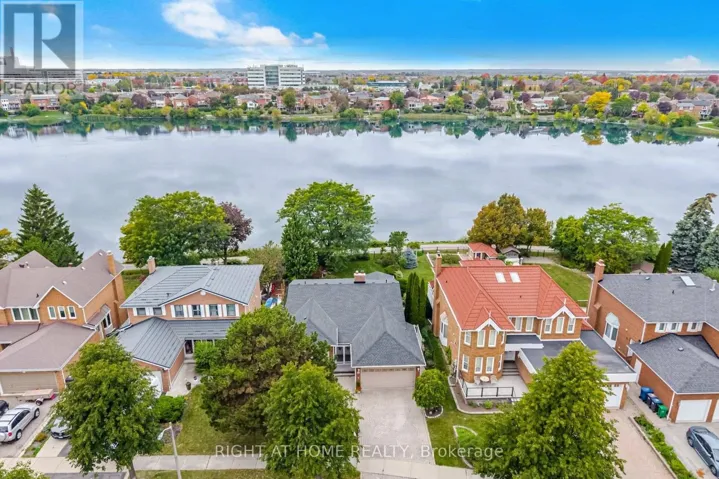 10 PICCOLO WOOD, Brampton (Northgate), Ontario L6S5C4
