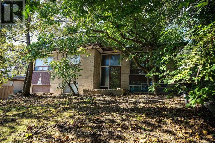 39 MCMANUS ROAD, Toronto (Kingsview Village-The Westway), Ontario M9P2J9