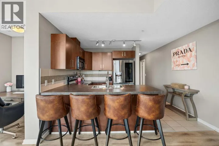 206, 210 15 Avenue SE, Calgary, Alberta T2G0B5