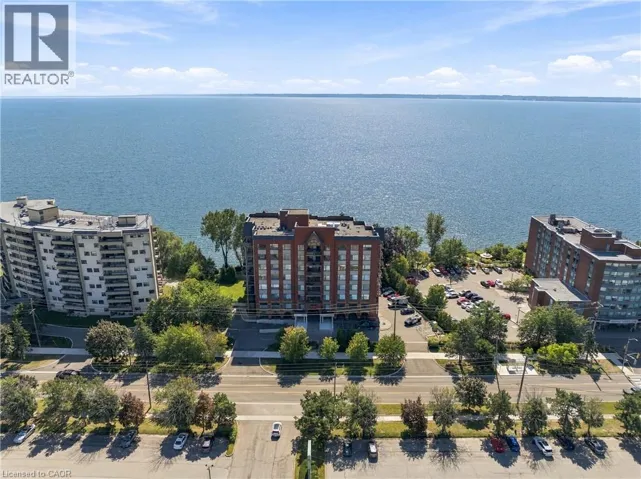 5340 LAKESHORE Road Unit# 203, Burlington, Ontario L7L7A8