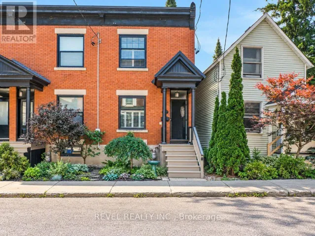 46 NEWTON STREET, Ottawa, Ontario K1S2S7