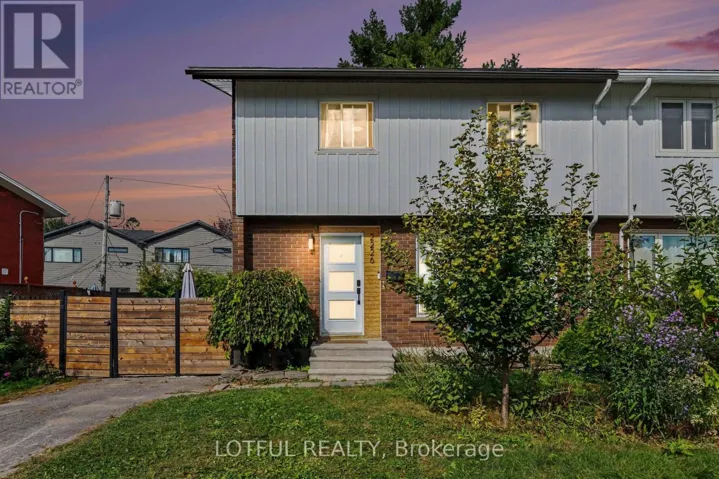 2226 SAUNDERSON DRIVE, Ottawa, Ontario K1G2G4