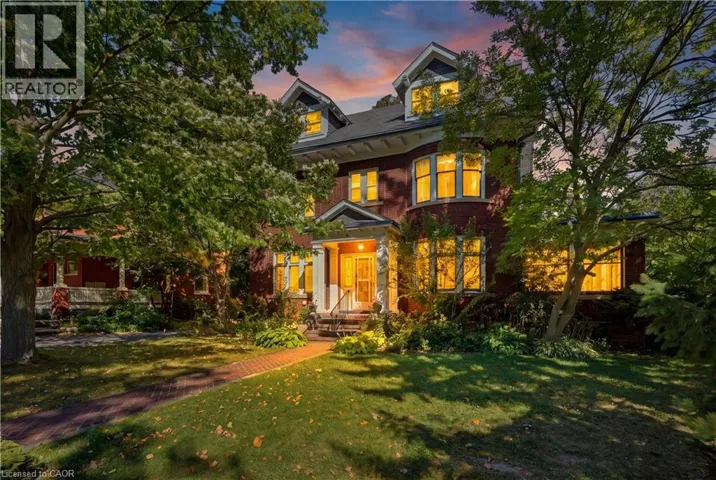 32 WENTWORTH Avenue, Cambridge, Ontario N1S1G6