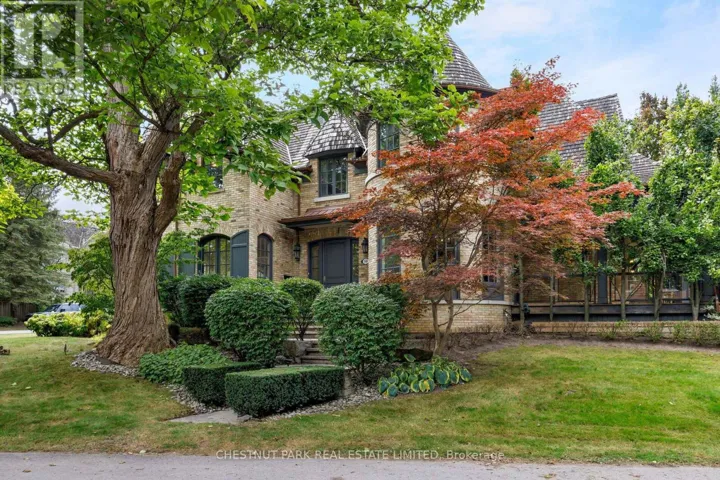 10 BLYTH DALE ROAD, Toronto (Bridle Path-Sunnybrook-York Mills), Ontario M4N3M2