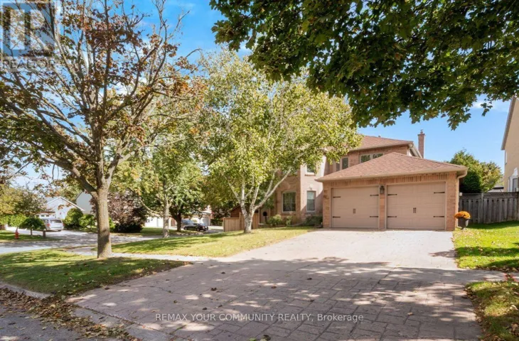 25 ALBERY CRESCENT, Aurora (Aurora Highlands), Ontario L4G5R8