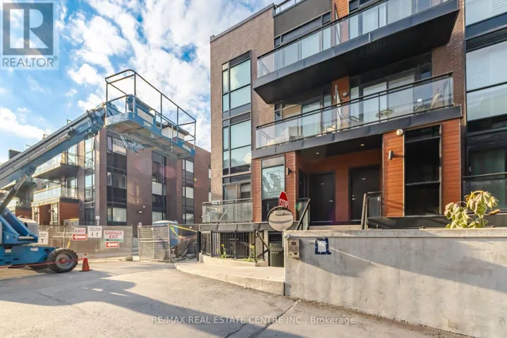 1402 - 5279 HIGHWAY 7, Vaughan (Vaughan Grove), Ontario L4L0J1