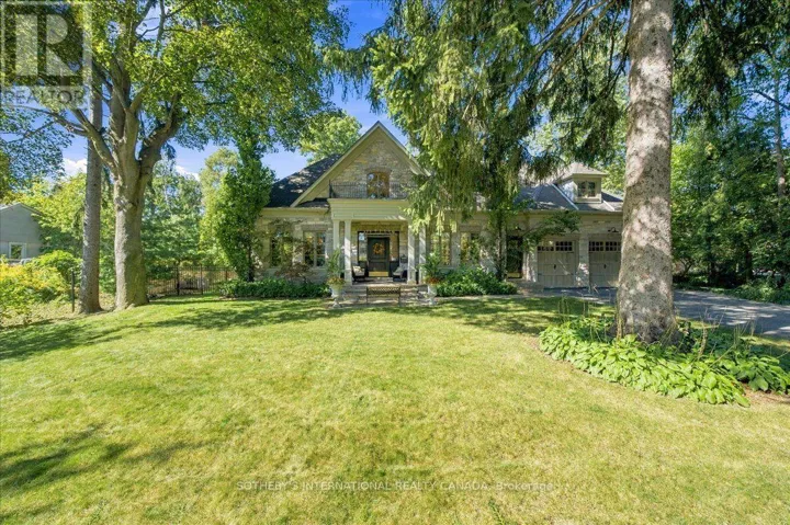 167 PINEWOOD TRAIL, Mississauga (Mineola), Ontario L5G2L2