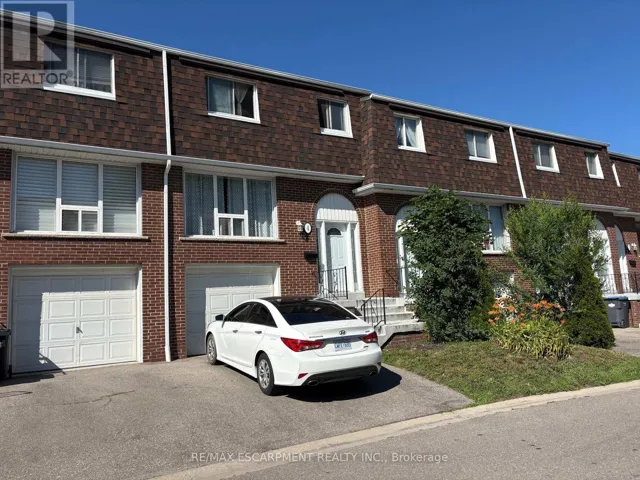 4 - 2380 BROMSGROVE ROAD, Mississauga (Clarkson), Ontario L5J4E6