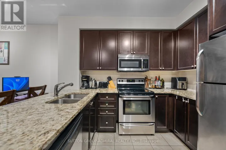 215 - 9255 JANE STREET, Vaughan (Maple), Ontario L6A0K1
