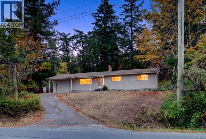 4439 Blenkinsop Rd, Saanich, British Columbia V8X2C3