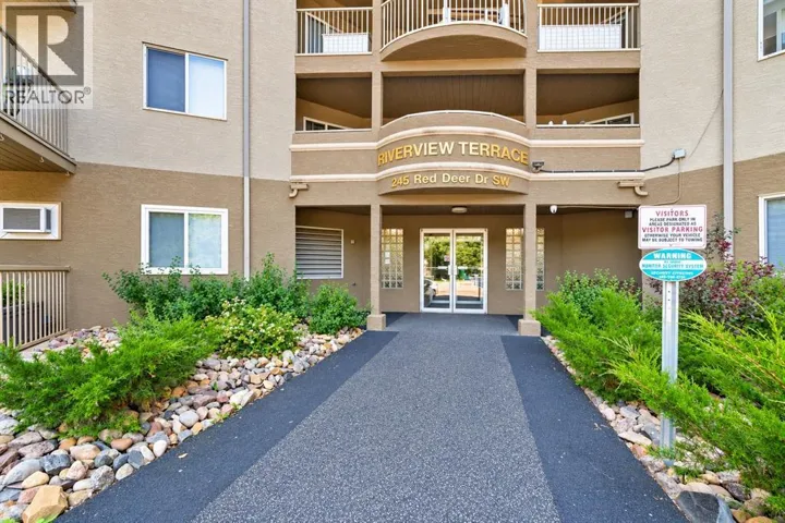 412, 245 Red Deer Drive SW, Medicine Hat, Alberta T1B8P4