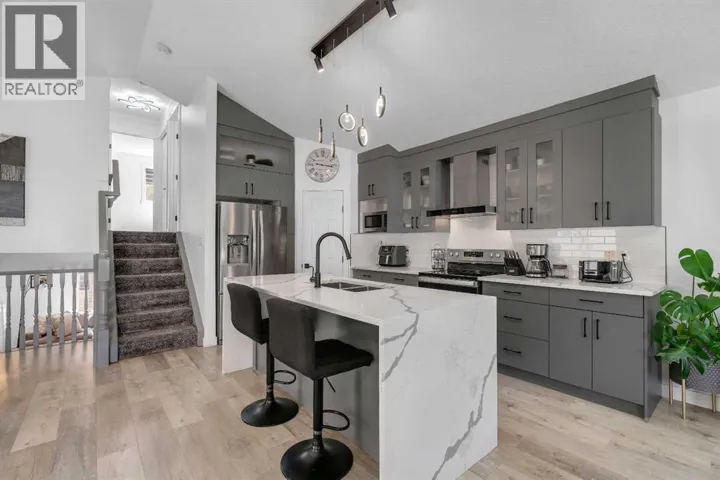 279 Covehaven View NE, Calgary, Alberta T3K5S4