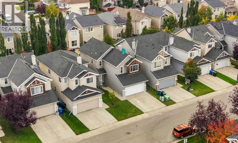 16 Cougartown Place SW, Calgary, Alberta T3H0A2